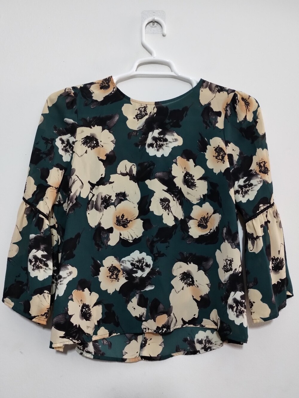 W5 Blouse Women's M Floral Ruffle Sleeve Boho